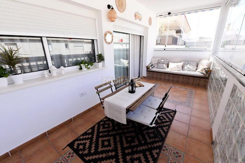 Foto 7b40c1e4-7478-46d3-a460-346f8fd618ec. Location appartement avec parking dans Zona Centro Comercial Torrequebrada Benalmádena