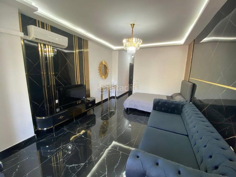 Foto 018b2d28-3771-4980-8d0f-657281a9ce9e. Alquiler estudio  en alquiler en centro. en Torremolinos