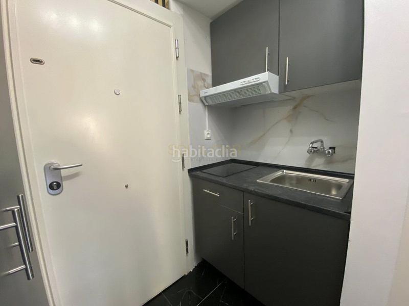 Foto 9d4d505f-3571-4198-8412-62aaa7db474d. Alquiler estudio  en alquiler en centro. en Torremolinos
