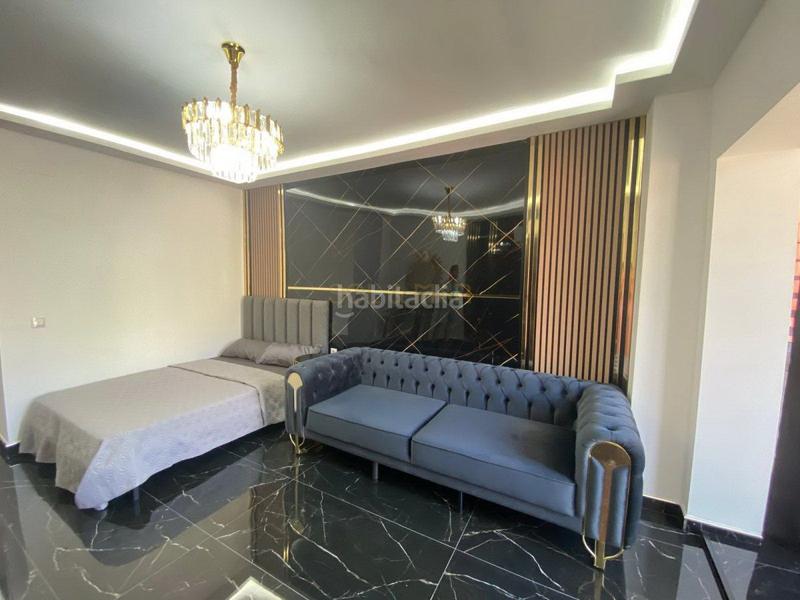 Foto cf797eb3-d1df-4f8d-8109-886c4e25d609. Alquiler estudio  en alquiler en centro. en Torremolinos