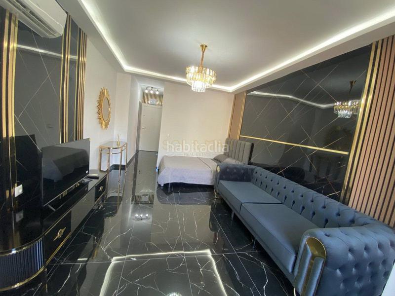 Foto f2a7a88b-ca36-49bc-bb2d-ed3fabecdb65. Alquiler estudio  en alquiler en centro. en Torremolinos