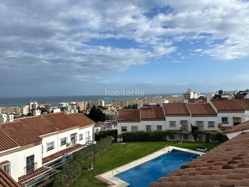 Foto 3eda18ca-9e83-4e7c-a5f6-d9a332365ab3. Casa adossada amb calefacció aparcament a Montemar Torremolinos