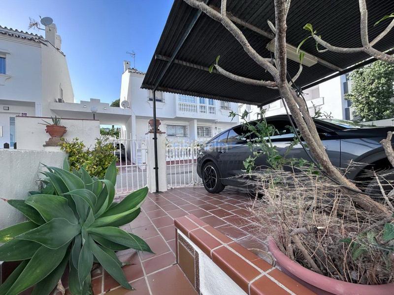 Foto 41988797-ad9d-4dea-942c-0c76016b3de0. Casa adossada amb calefacció aparcament a Montemar Torremolinos