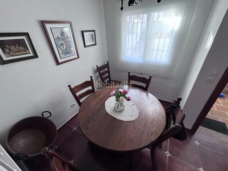 Foto 41c4feb5-2e58-4d51-b3e9-3c298cd192b1. Casa adossada amb calefacció aparcament a Montemar Torremolinos