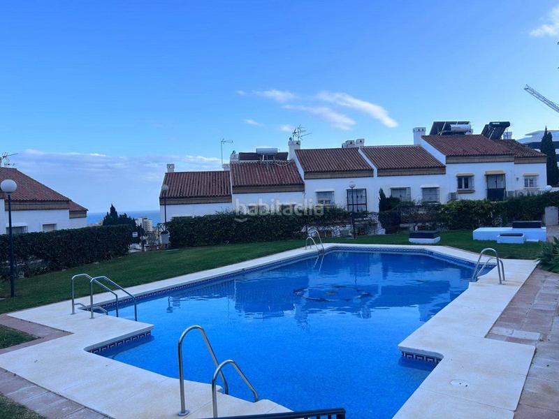 Foto 5a9a9438-6628-4e82-9ea9-deac758b5e09. Casa adossada amb calefacció aparcament a Montemar Torremolinos
