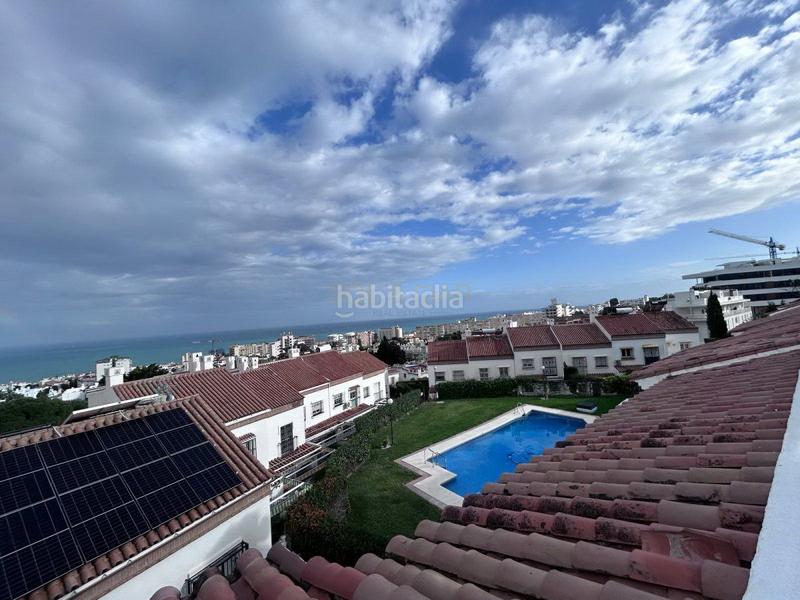 Foto e4da1536-f9d3-4352-837e-69b68130a6de. Casa adossada amb calefacció aparcament a Montemar Torremolinos