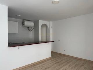 Studio à Parque Victoria Eugenia. Estudio en venta en hospital civil.