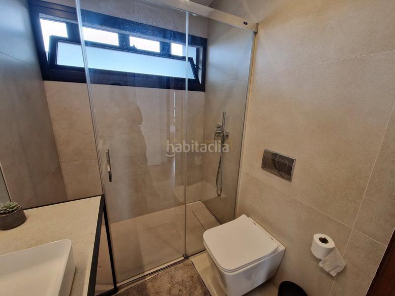 Foto 40410f41-dae9-41d5-9076-d179845d7b78. Rent flat with parking in Playamar - Benyamina Torremolinos