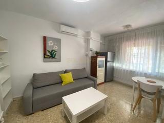 Lloguer Apartament a Manantiales-Estación de Autobuses. Apartamento en alquiler en centro, 1 dormitorio.