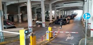 Lloguer Aparcament cotxe a Manantiales-Estación de Autobuses. Garaje en alquiler en centro.