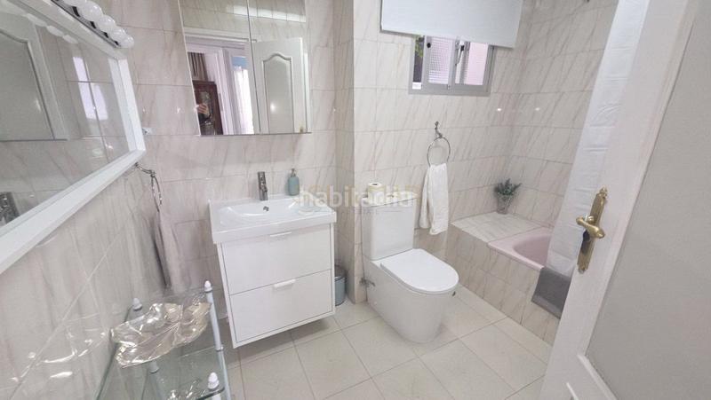 Foto cb2b1013-38cb-4875-a602-f5bfdb420e57. Alquiler ático atico en alquiler en centro, 1 dormitorio. en Torremolinos