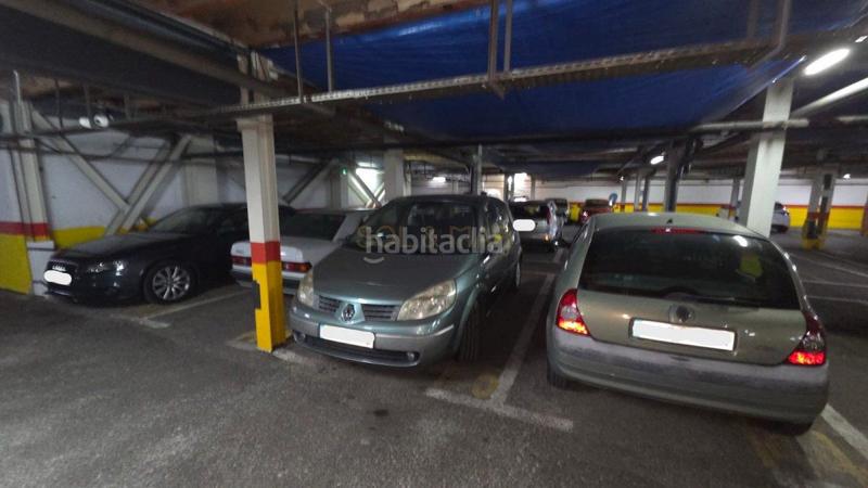 Foto 5a60bbe0-bdb8-4dc1-9752-0fc97bb10806. Alquiler parking coche garaje en alquiler en centro. en Torremolinos