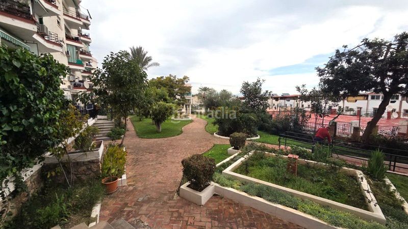 Foto 6f1187b0-4670-4c49-96fe-005585701713. Pis amb piscina a Playamar - Benyamina Torremolinos