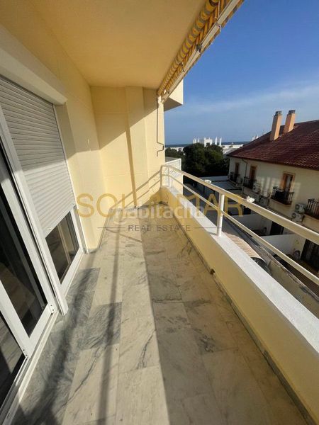 Foto 90ab603b-32be-4ea7-b2f6-07e211c50592. Pis amb aparcament piscina a La Carihuela - Los Nidos Torremolinos