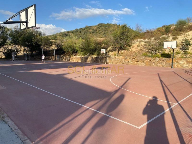 Foto fe433ffd-ca35-403e-9f38-1b25327f9063. Masia a Cueva de Menga Antequera