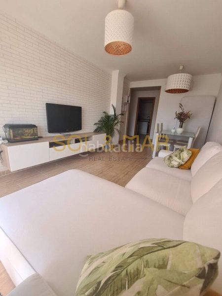 Foto fb57db4a-5bd9-42ab-b87f-2fb293811cee. Pis amb calefacció aparcament a Las Flores Mijas