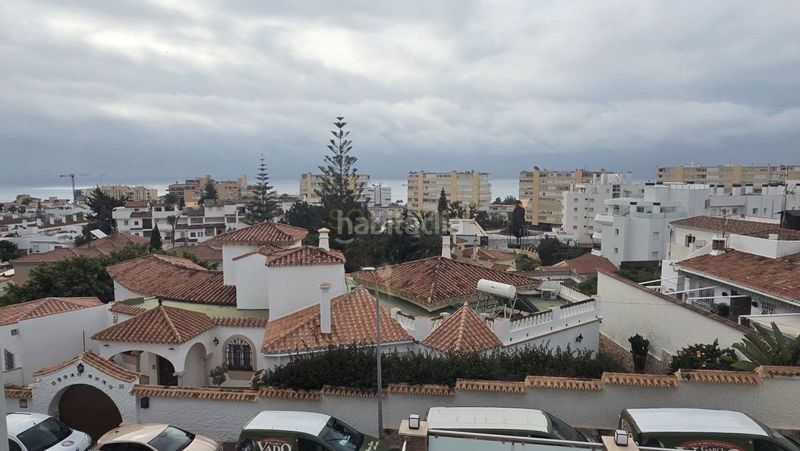 Foto eae857bc-6aea-487c-94d8-f731d7626486. Dúplex amb aparcament a Montemar Torremolinos
