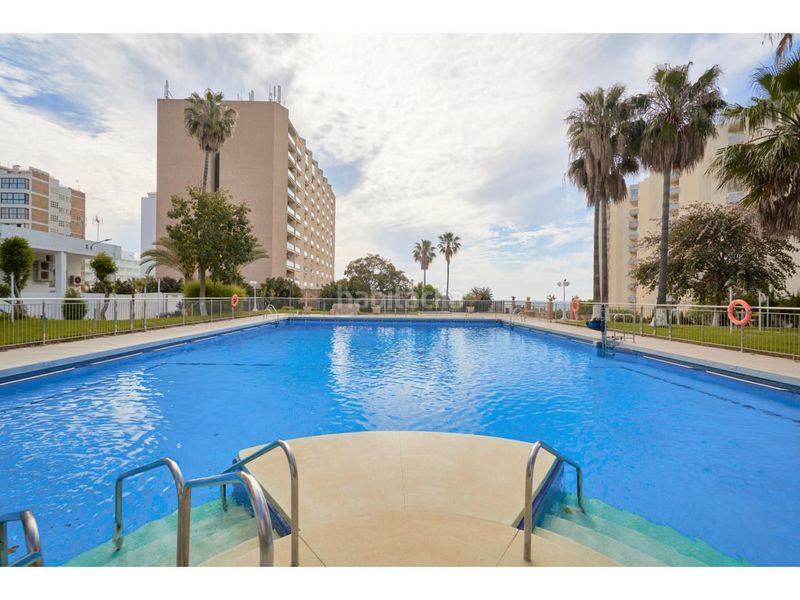 Foto 21c588a8-626a-4456-a544-b683e1a71a1f. Apartment with heating pool in Puerto Marina Benalmádena
