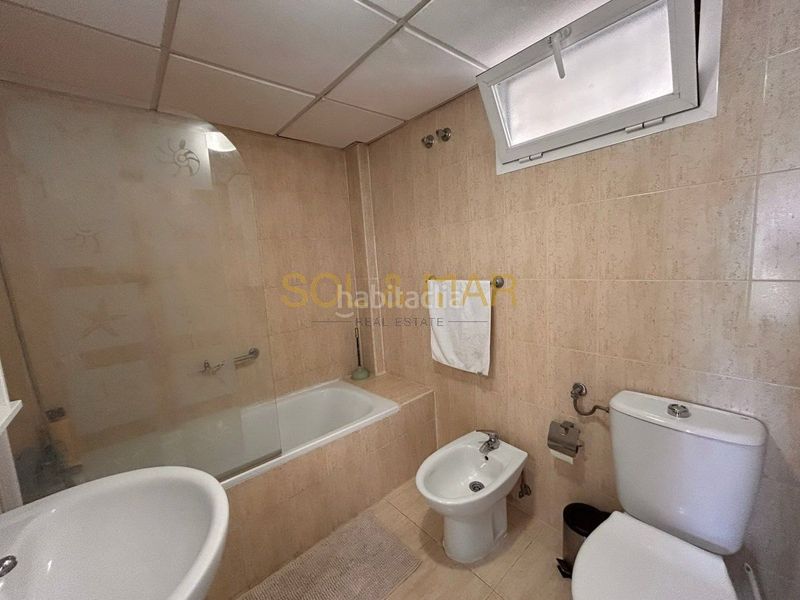 Foto 059949a9-8fc7-492f-a6f5-00873def5fe2. Pis amb calefacció aparcament piscina a Zona Centro Comercial Torrequebrada Benalmádena