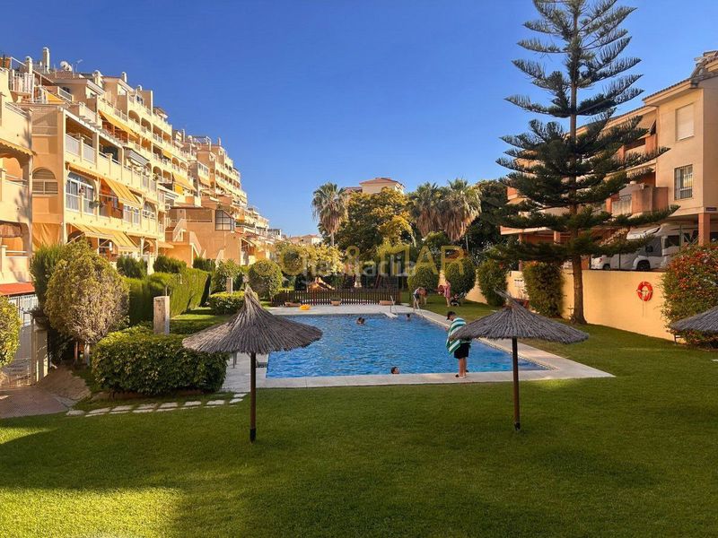 Foto 291a4362-06a4-4cf2-960c-61b0db0b9ab3. Pis amb calefacció aparcament piscina a Zona Centro Comercial Torrequebrada Benalmádena