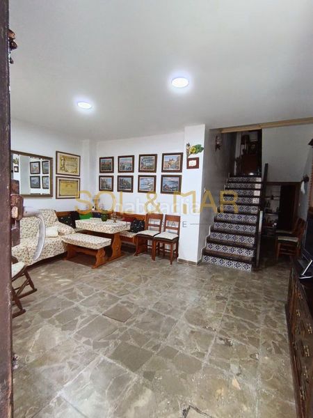 Foto d905d955-2130-47f2-9b7f-bf5c0e73c087. Casa amb calefacció a El Molinillo - Capuchinos Málaga