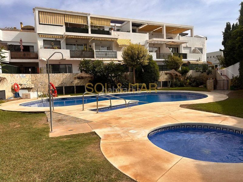 Foto 138343c5-8d2e-4610-b847-6a122c832528. Pis amb calefacció aparcament piscina a Montemar Torremolinos