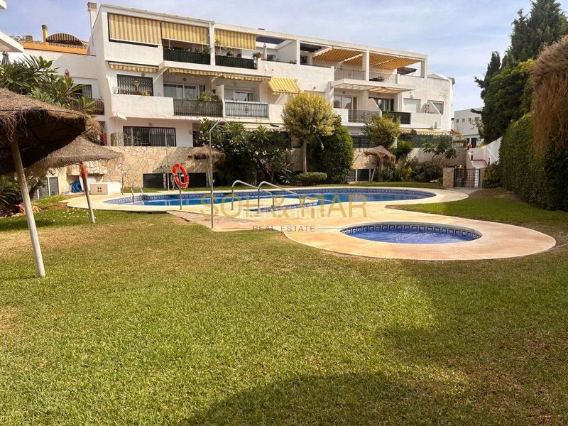 Foto 987fa2bd-5f9b-43f7-b473-ba7cf59636ed. Pis amb calefacció aparcament piscina a Montemar Torremolinos
