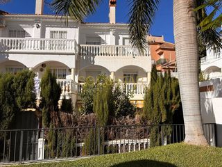 Casa a schiera in Esmeralda