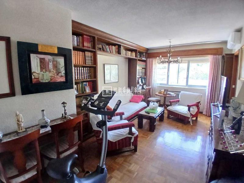Foto 58f568a6-b298-41e8-ab58-d8923bd9548a. Appartamento con riscaldamento parcheggio piscina in Madrid