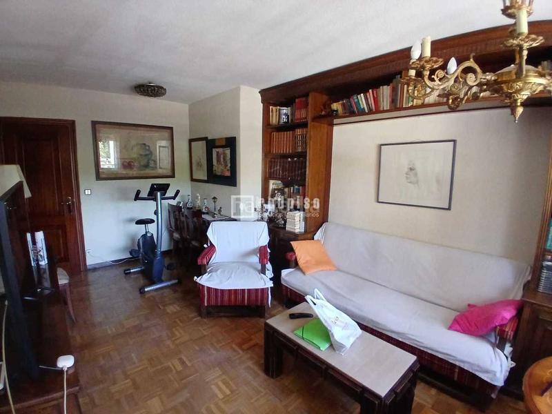 Foto 5e13d7e2-b43b-48b0-9960-b16f0c243dde. Appartamento con riscaldamento parcheggio piscina in Madrid