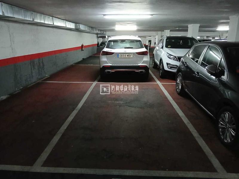 Foto 5fb0aef3-a4c7-481d-a591-e9601399cf66. Appartamento con riscaldamento parcheggio piscina in Madrid