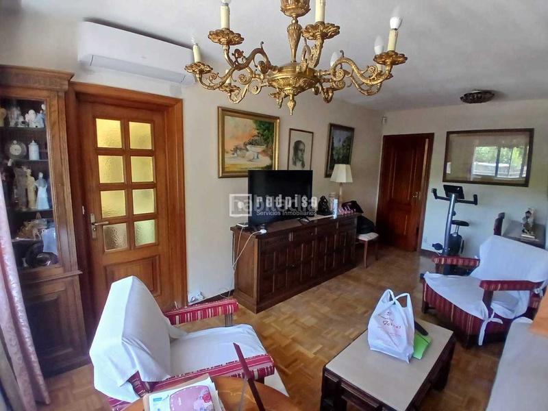 Foto 8773dc66-4d1d-4479-b122-611e2bbae70c. Appartamento con riscaldamento parcheggio piscina in Madrid