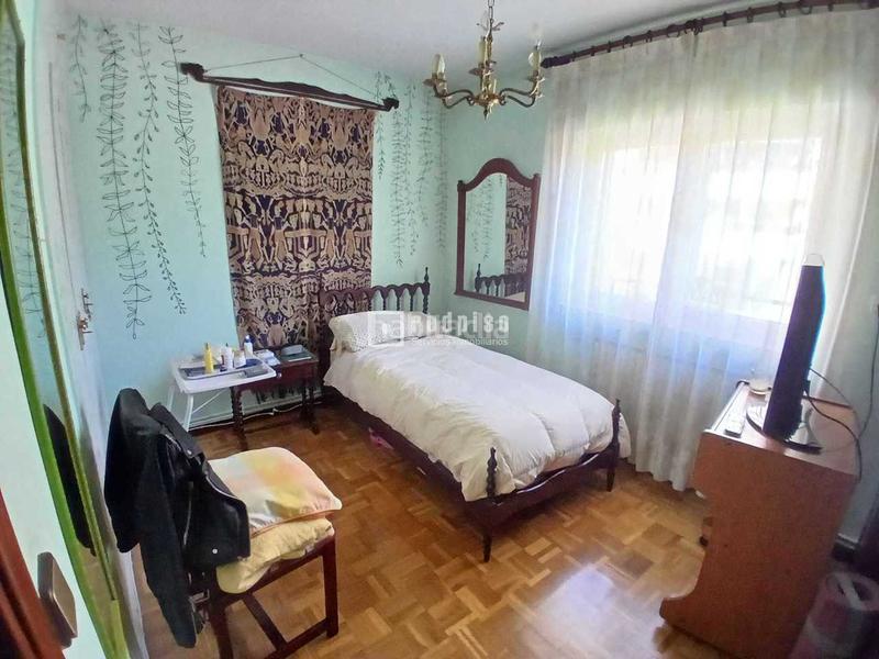 Foto 8cd6db87-1ace-4742-b839-3259a7a047b7. Appartamento con riscaldamento parcheggio piscina in Madrid