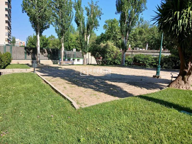 Foto efd7d4b7-aad5-4fe4-b22e-ec1c8b6ee152. Appartamento con riscaldamento parcheggio piscina in Madrid