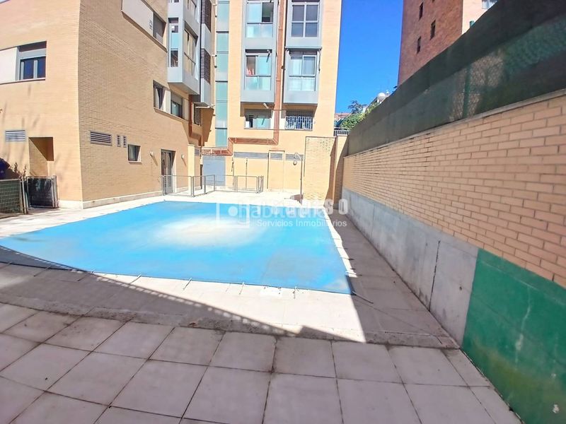 Foto 6324c79c-826d-4785-9f98-d58ca1f8ffc3. Pis amb aparcament piscina a Lucero Madrid