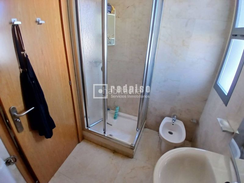 Foto 77d31587-f622-4510-b04a-17ad43cb5cbf. Pis amb aparcament piscina a Lucero Madrid