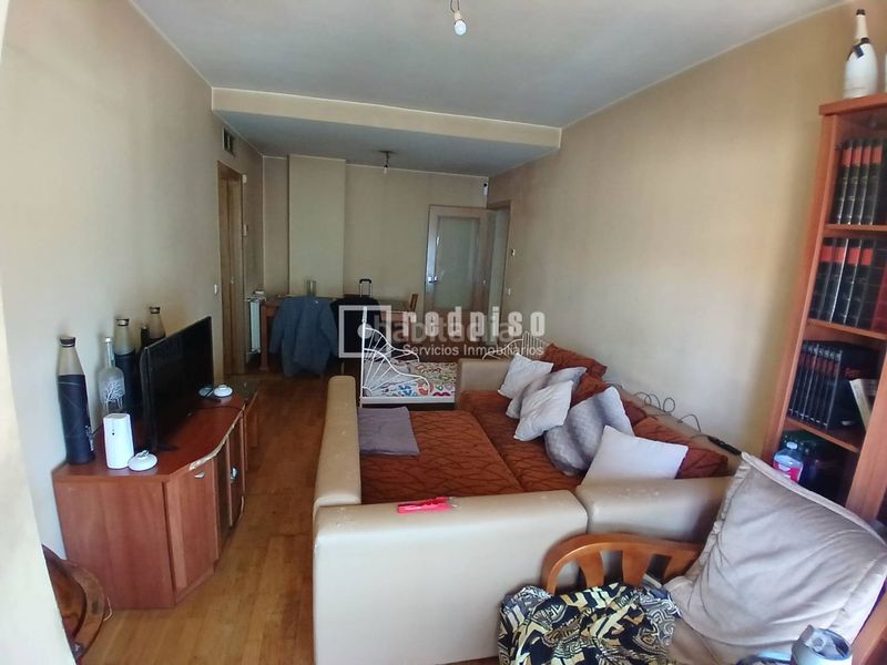 Foto a2aac236-a7b9-4ef1-9128-7eefce03ea55. Pis amb aparcament piscina a Lucero Madrid