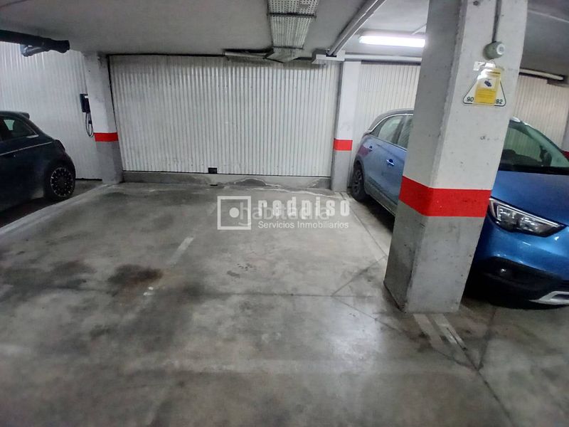 Foto fb16214a-6103-433a-af51-1b5de78f40ae. Pis amb aparcament piscina a Lucero Madrid