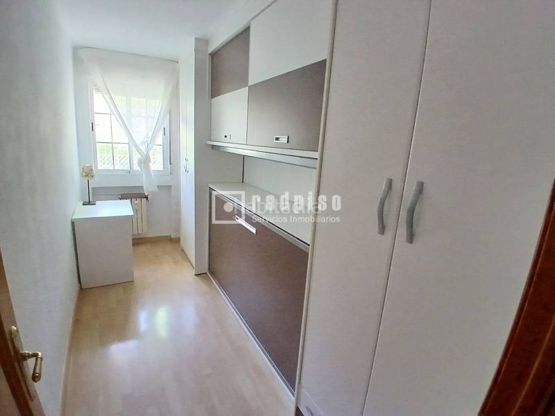 Foto d4446255-441d-46be-867c-d61467dab21a. Pis amb calefacció a Lucero Madrid