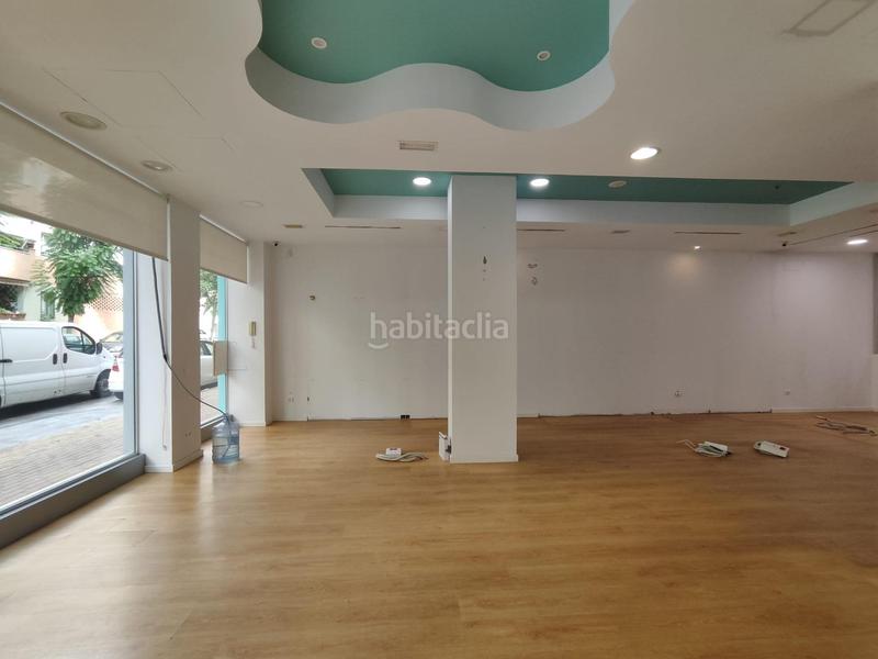 Foto 36f67b32-7fb4-483f-aa31-6c20dfc90382. Local comercial a El Pinillo Torremolinos