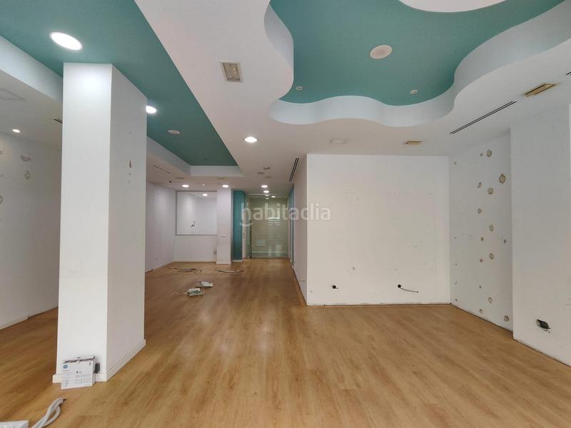 Foto d613366a-0206-4a15-98a1-cb2b532ff969. Local comercial a El Pinillo Torremolinos