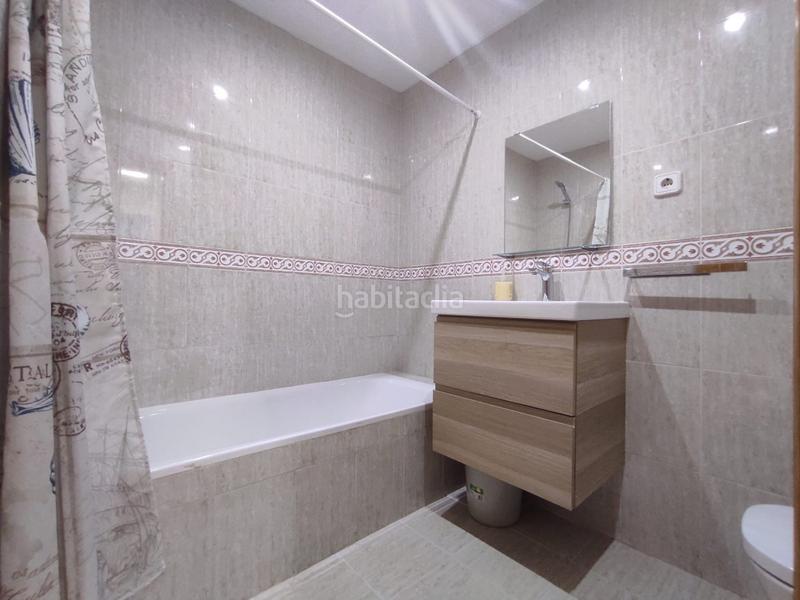 Foto 57ef62ae-953f-435b-87ba-bee1171597b7. Alquiler apartamento precioso apartamento en capuchinos, por 900 en Málaga