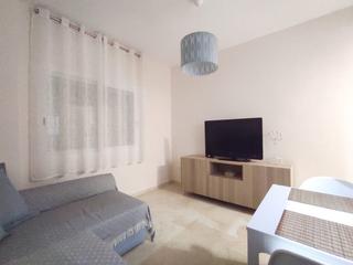 Alquiler Apartamento en El Ejido. Precioso apartamento en capuchinos, por 900