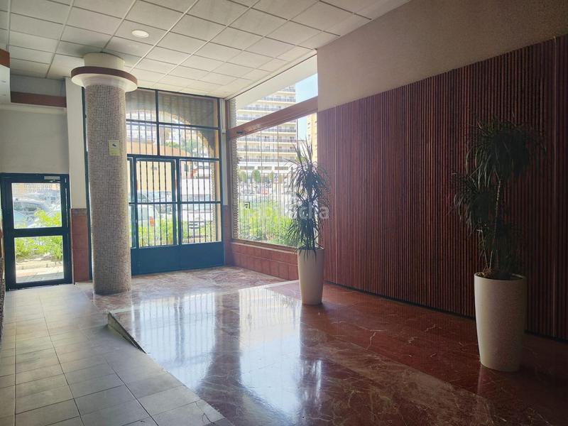 Foto dc620546-b04f-43aa-ad1b-de58a61d1bcd. Miete etagenwohnung mit pool in Manantiales-Estación de Autobuses Torremolinos