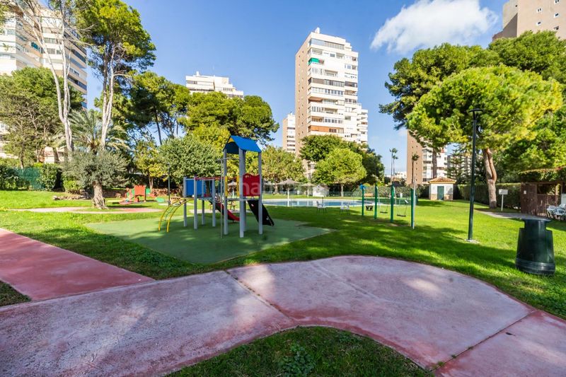 Foto 80f6892d-d4f3-4c31-88cf-ebde4ed81778. Pis amb aparcament piscina a Playamar - Benyamina Torremolinos