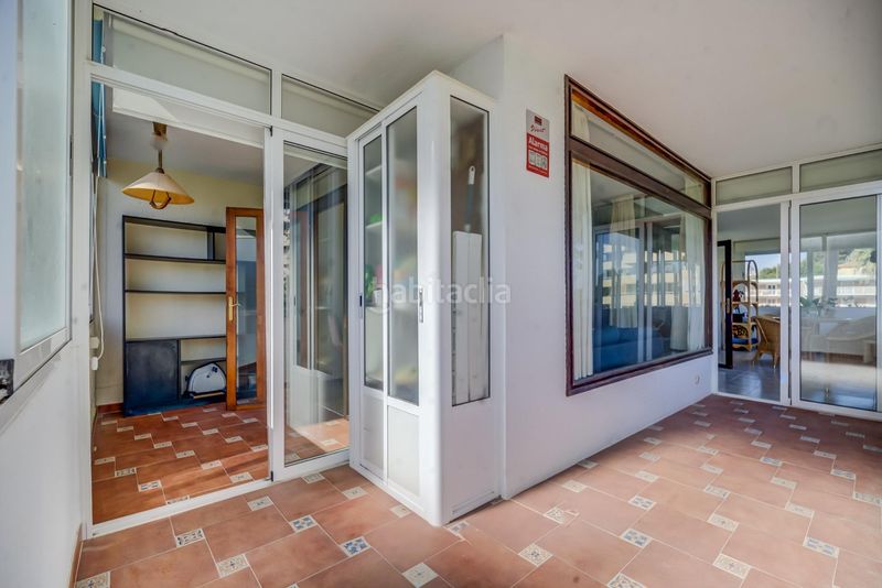 Foto ec0be236-6283-419a-895c-6d86250f5d57. Pis amb aparcament piscina a Playamar - Benyamina Torremolinos