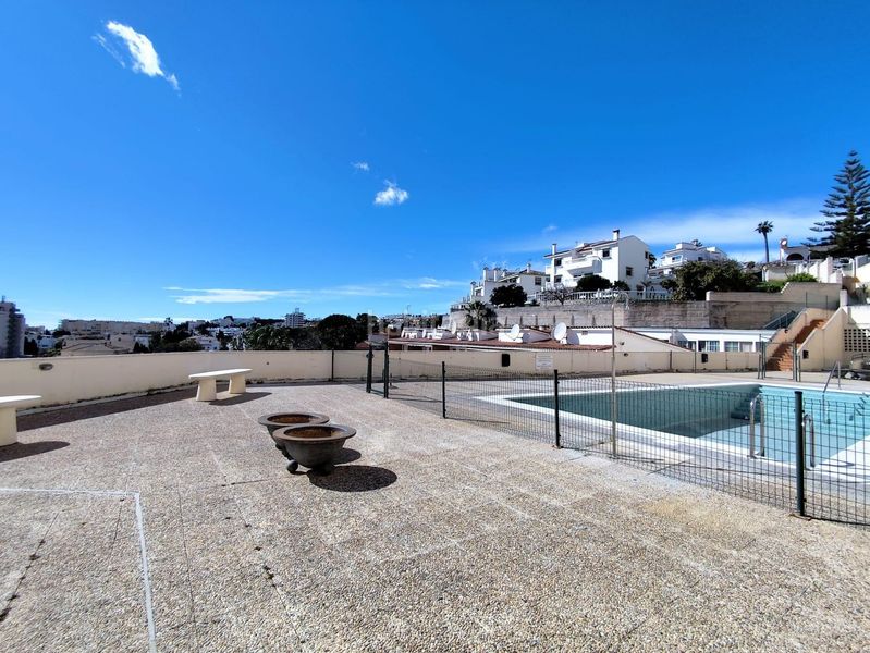 Foto 427130b2-e1b0-451c-bc22-f49920e26ffe. Pis amb aparcament piscina a Montemar Torremolinos