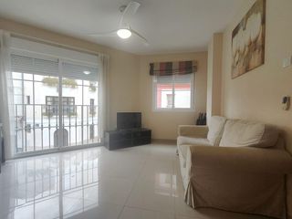 Rent Flat  Calle juan de herrera. Apartamento en la avenida fátima