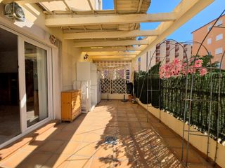 Apartament  Calle de la cruz. Encantador apartamento situado en pleno centro de torremolinos