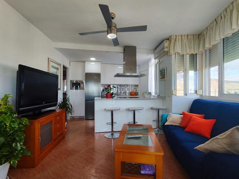 Foto 095d9f36-c61c-41ff-b77c-5566af9642a8. Alquiler piso magnifico piso con vistas a la bahía. vivienda en alquiler de septiembre a junio en Torremolinos